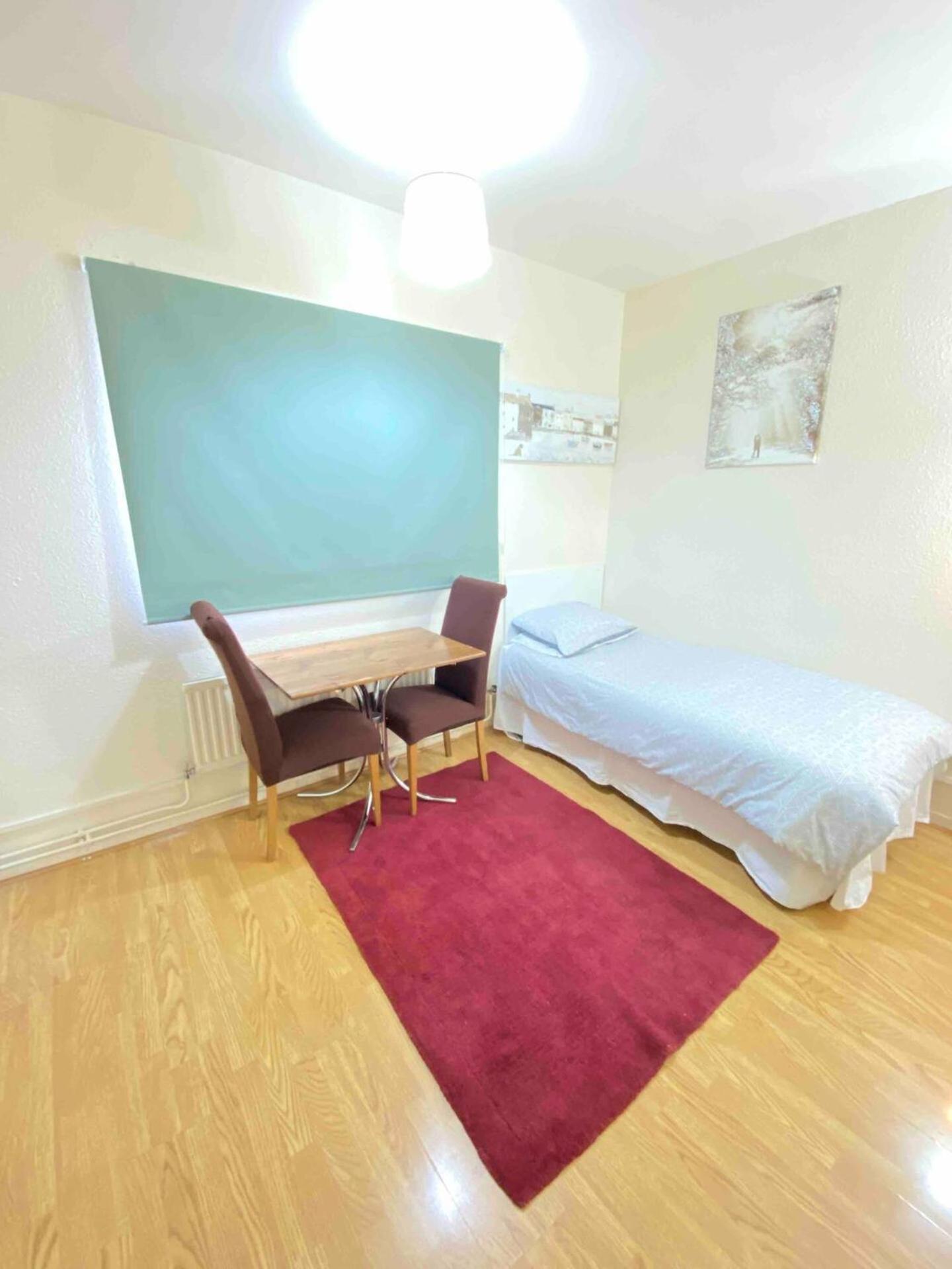 Single Room - Kings Cross, Female Only,, Guest Rooms Londyn Zewnętrze zdjęcie